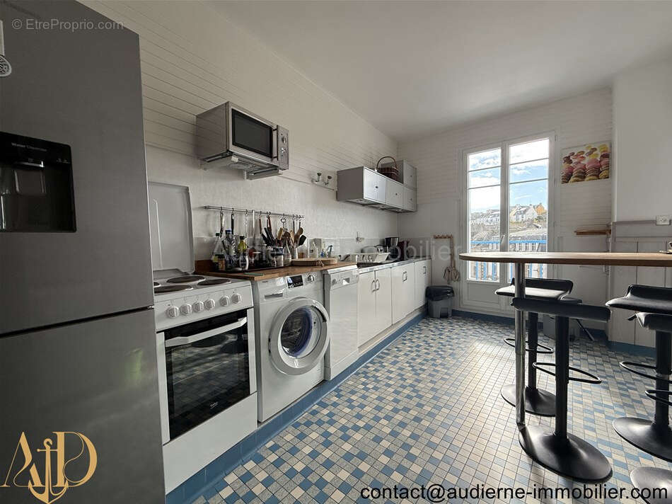 Appartement à AUDIERNE