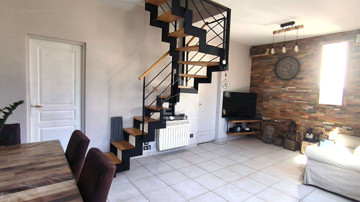 Maison à LA FERTE-ALAIS