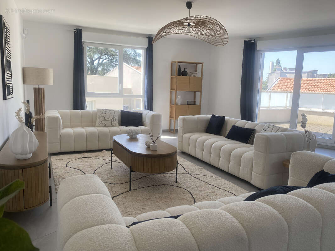 Appartement à CHAMPAGNE-AU-MONT-D'OR