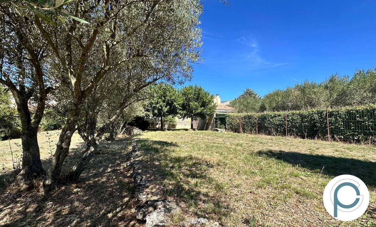 Maison à CUGES-LES-PINS