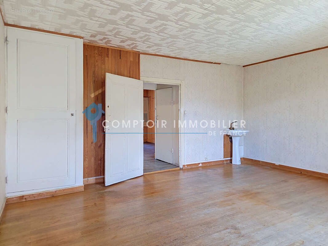 DPT (38) - A VENDRE - Maison de village - Bernin centre - photo 2