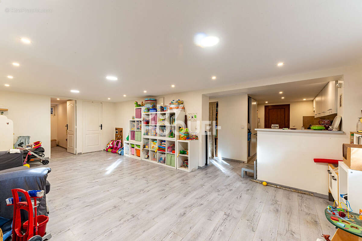 Maison Chelles 6 pièces 106 m2 - 154m² au sol - photo 7