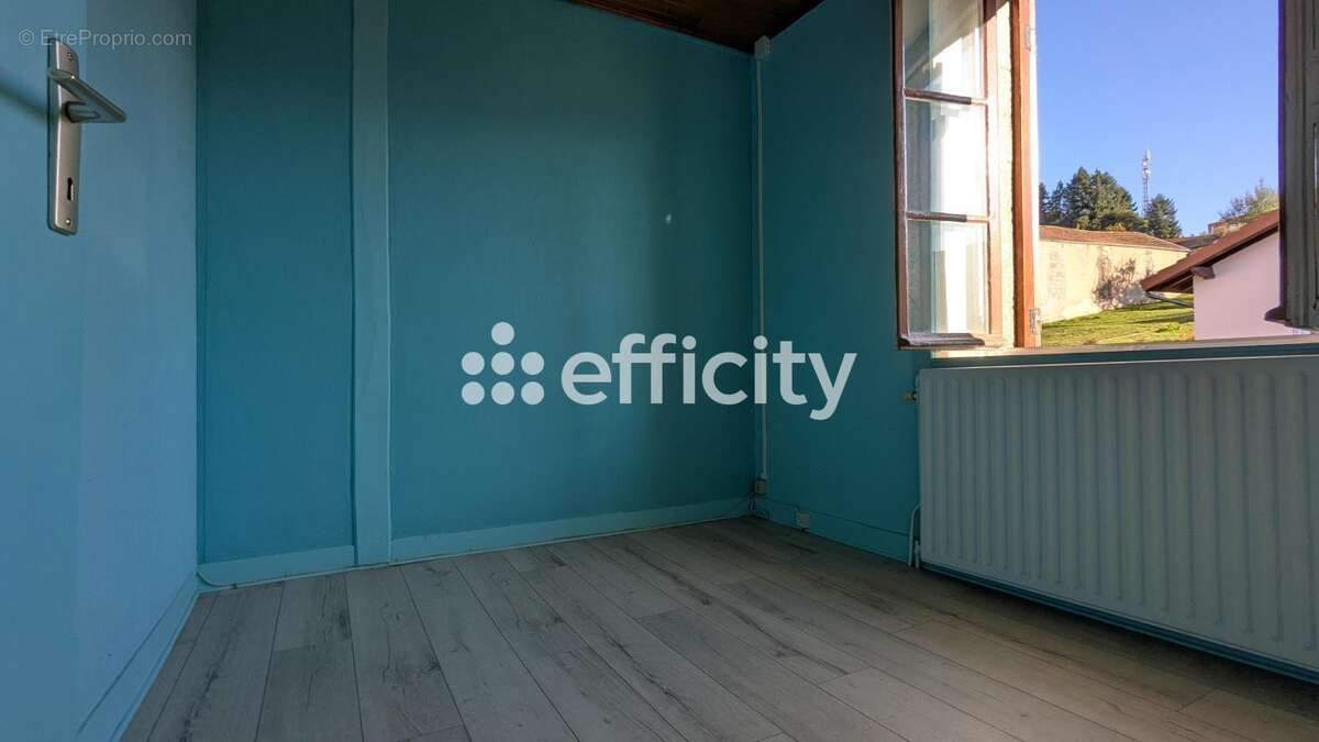 Maison 96 m² à Saint-Remy-Sur-Durolle  - photo 14