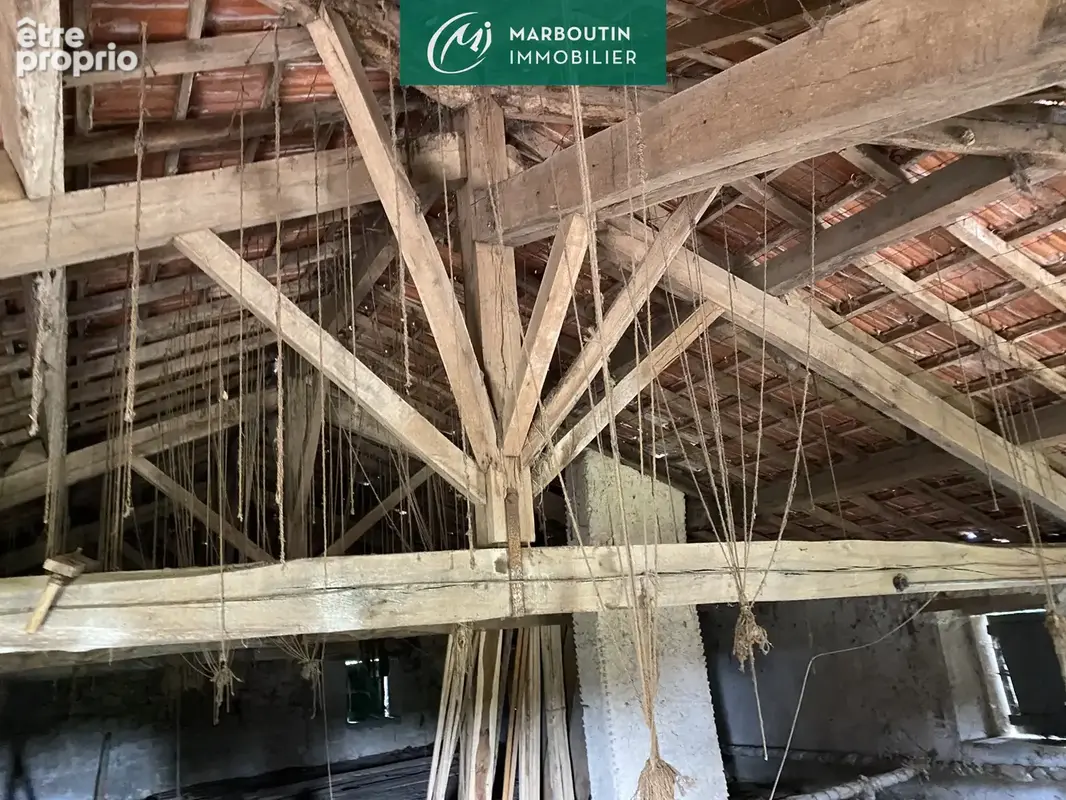 Maison a renover - photo 6