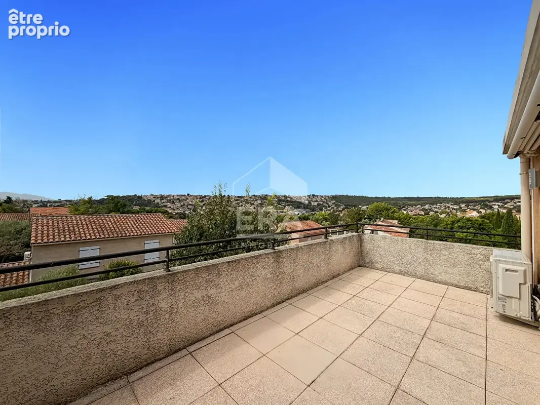 Appartement à MARSEILLE-15E