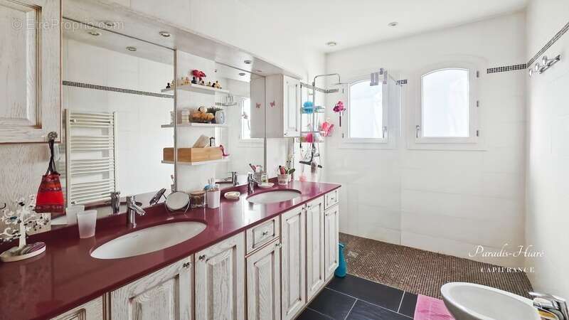 Maison à BLANQUEFORT