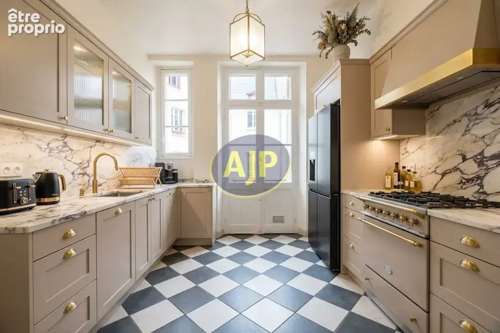 Biarritz, appartement T5 avec cave - photo 3