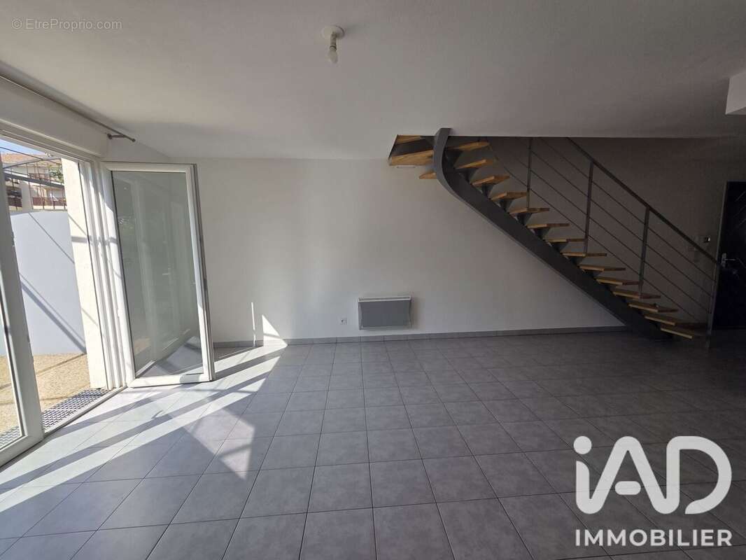 Appartement 78 m² à Saint-Martin-De-Crau  - photo 8