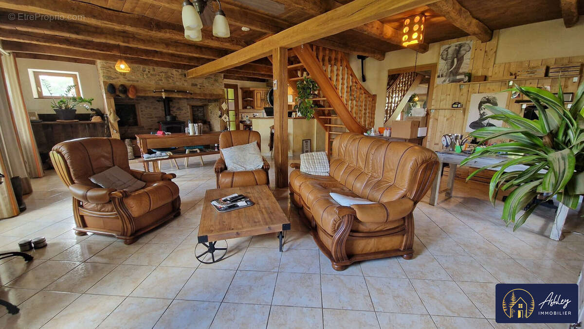 Maison à vendre Soursac 4 pièces - Maison à SOURSAC
