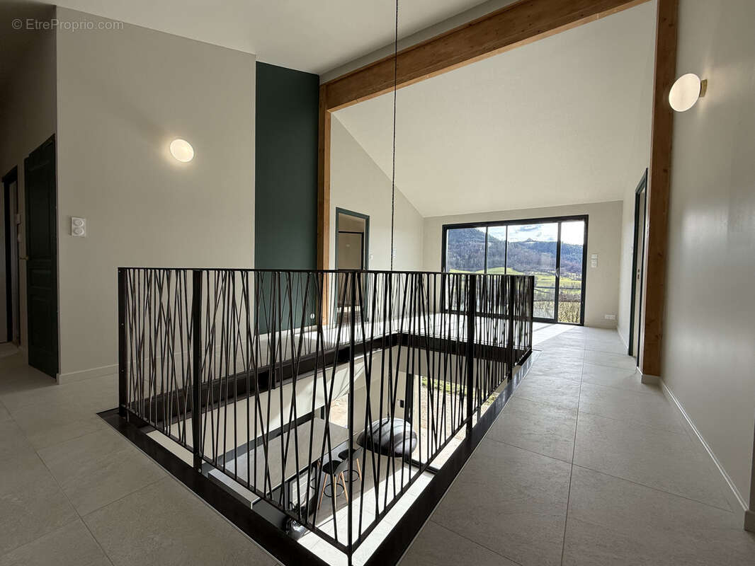 Maison à SAINT-LAURENT-D'OLT