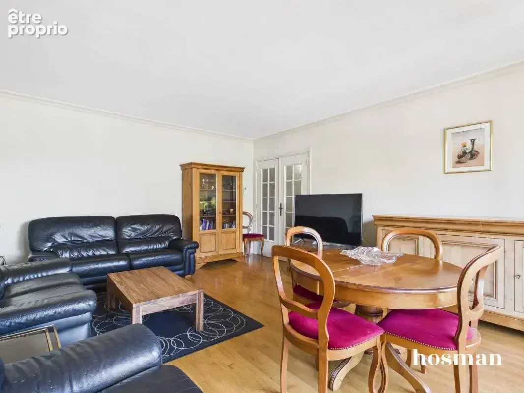 Appartement 4 pièces de 91 m² Carrez avec balcon de 8m2 et garage - Rue Frédéric Mistral/Place des Maisons Neuves - photo 4