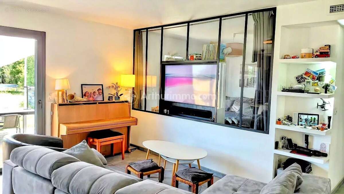 Appartement à SOUAL