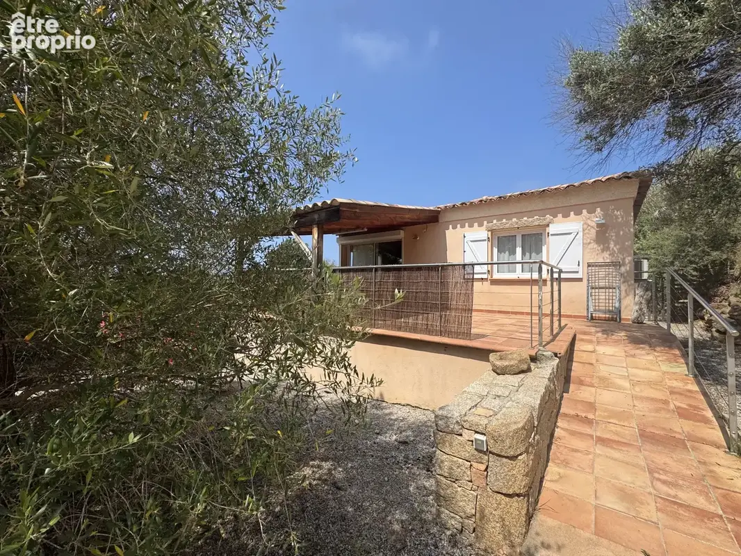 Une villa piscine accès plage à quelques mètres - photo 9