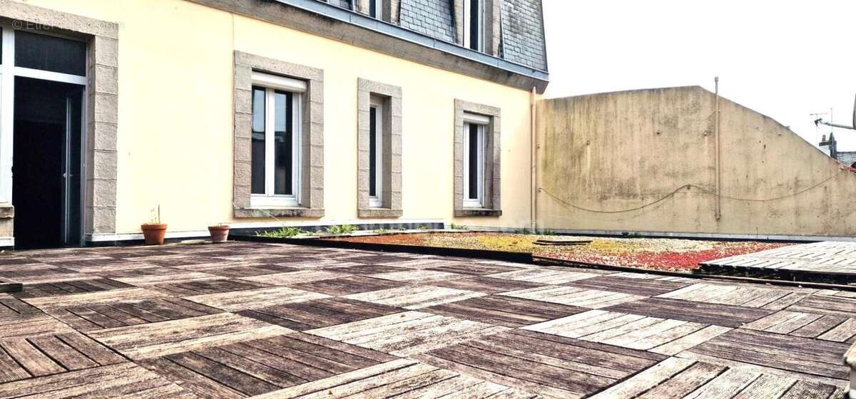 A vendre Bretagne-Finistere-Douarnenez-centre ville-Maison- 18 pièces-Terrasse-Jardin-local commercial - photo 2
