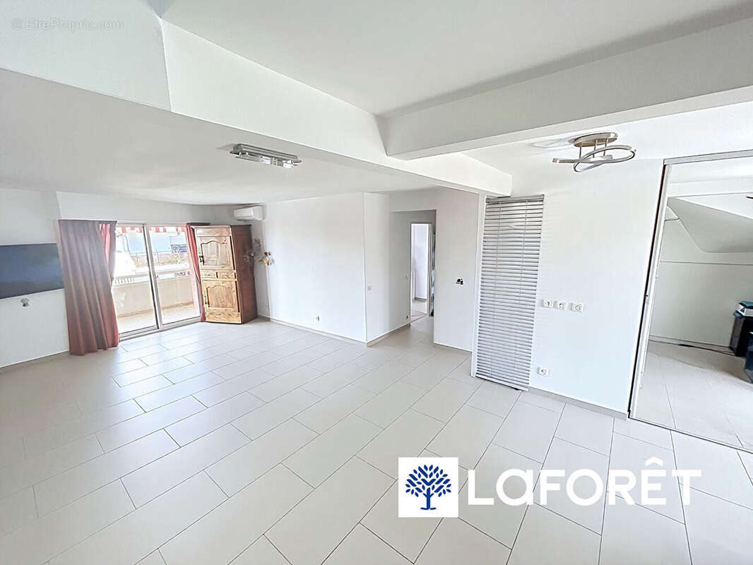 Bien d'exception - duplex toit-terrasse vue mer - secteur vespins - cagnes sur mer - photo 4