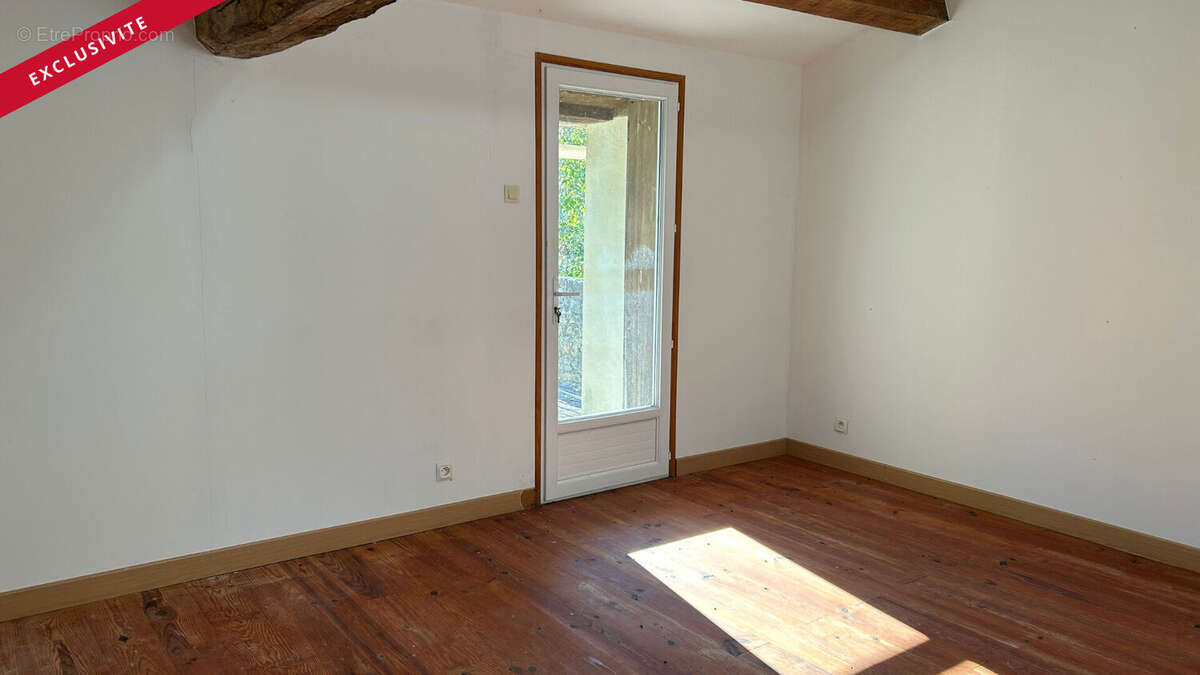 Maison à VIEUX-RUFFEC