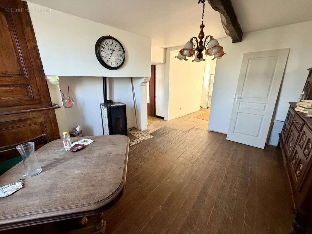 Maison à VERGOIGNAN