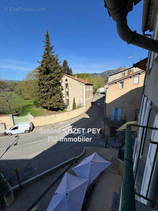 Appartement à LA JAVIE