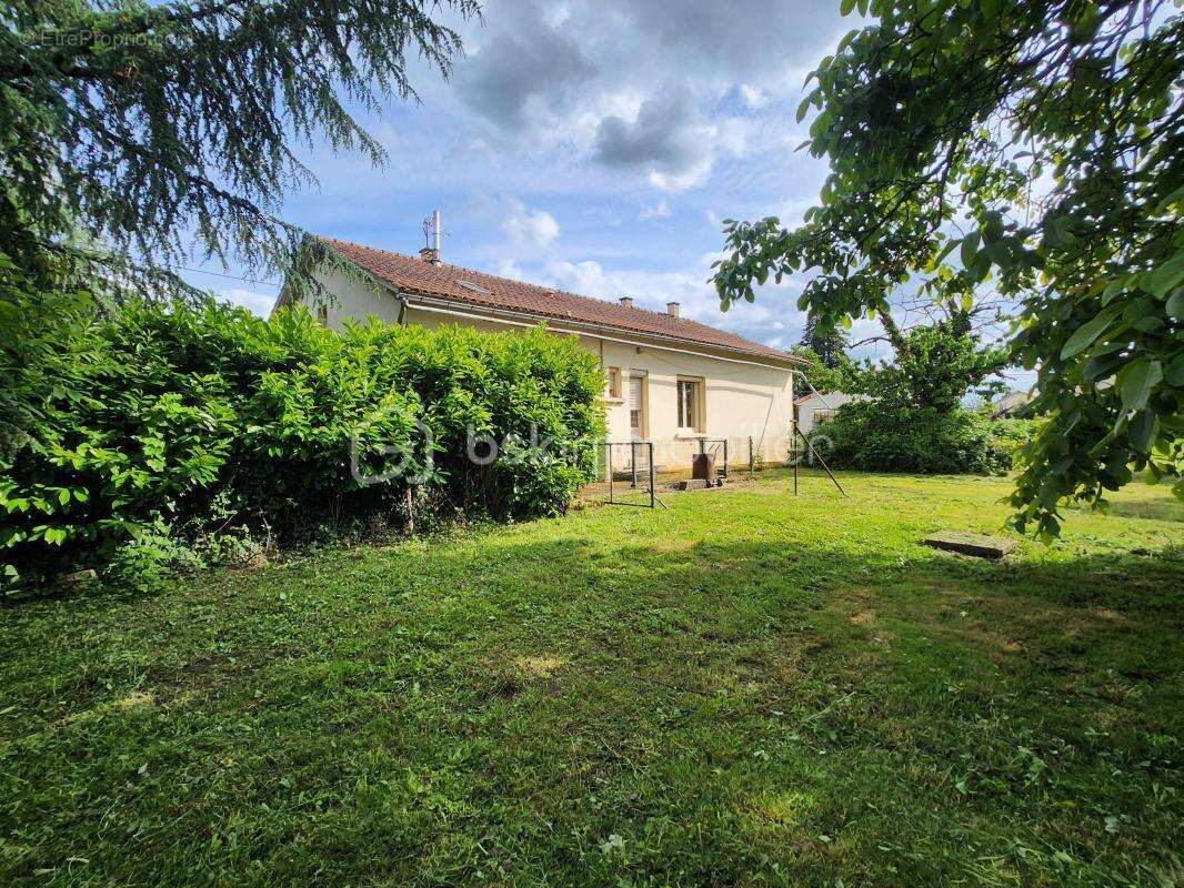 Maison à ROUILLE