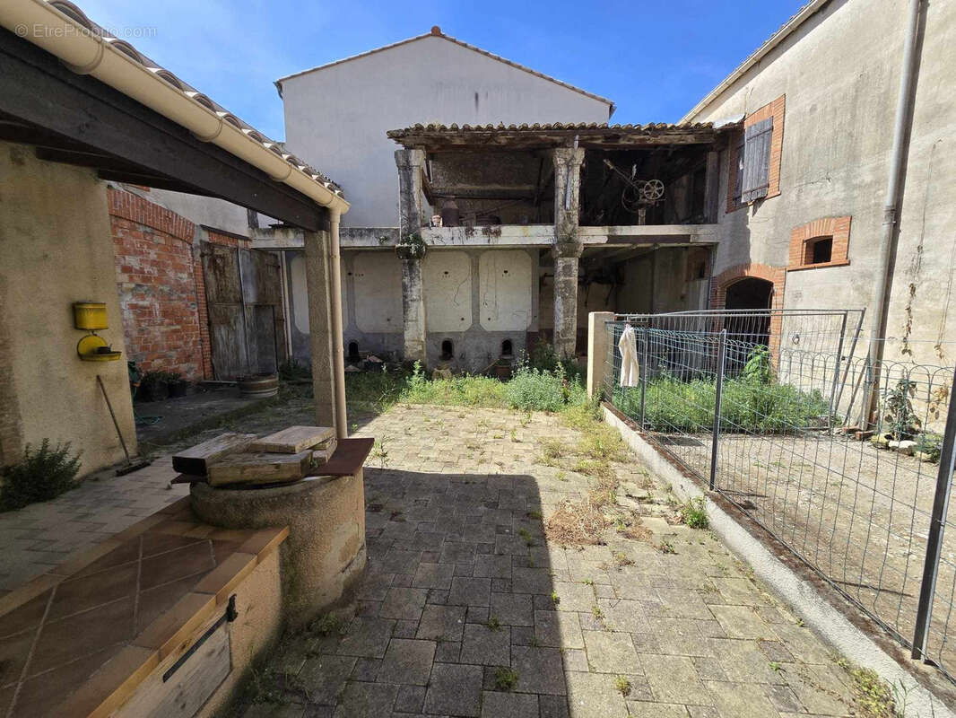 Maison à ARMISSAN