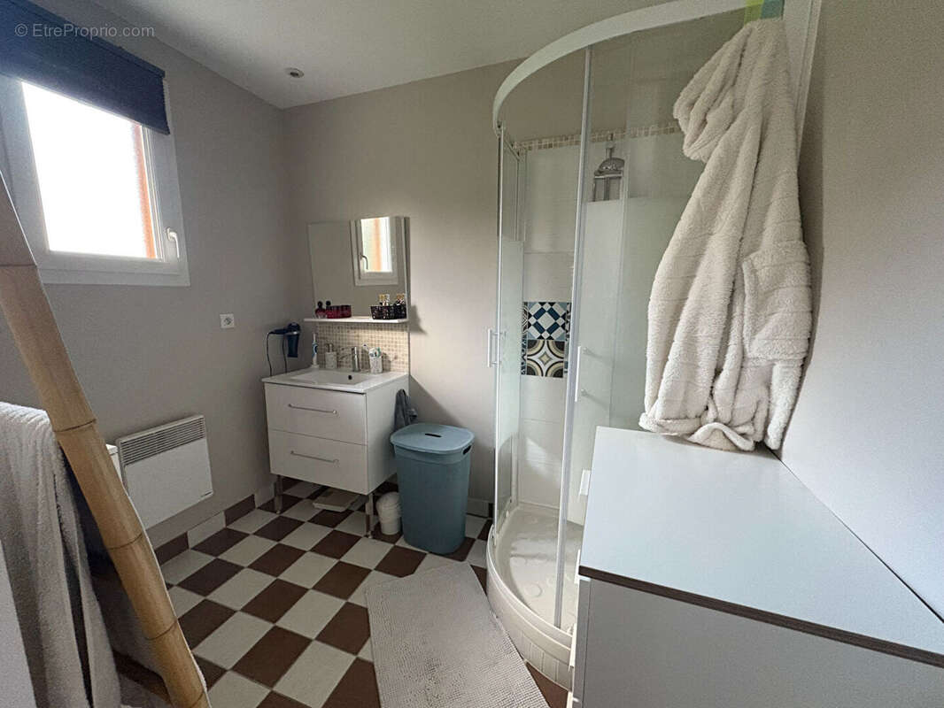 Maison à SAINT-DENIS-DE-GASTINES