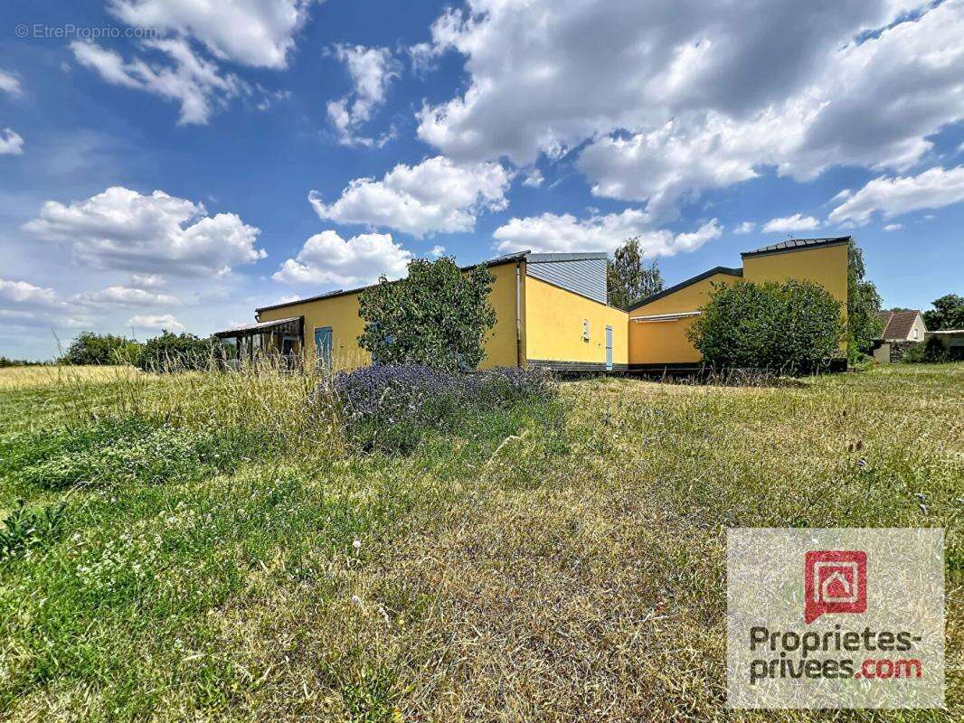 Maison Pasques 8 pièce(s) 260 m2 - photo 6