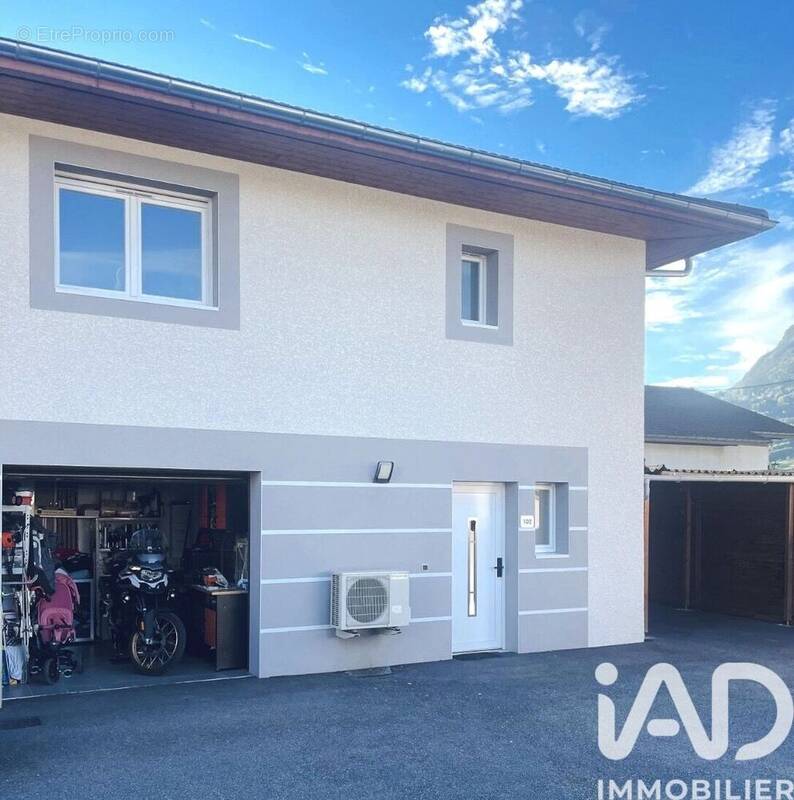 Photo 1 - Maison à MARIGNIER