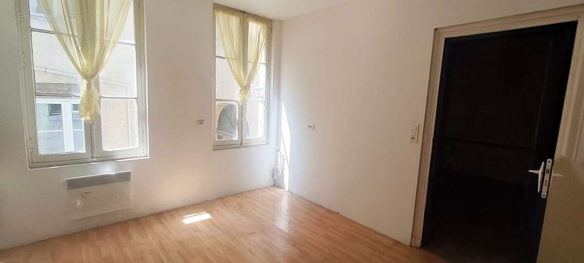 Pièce palière - Appartement à BORDEAUX