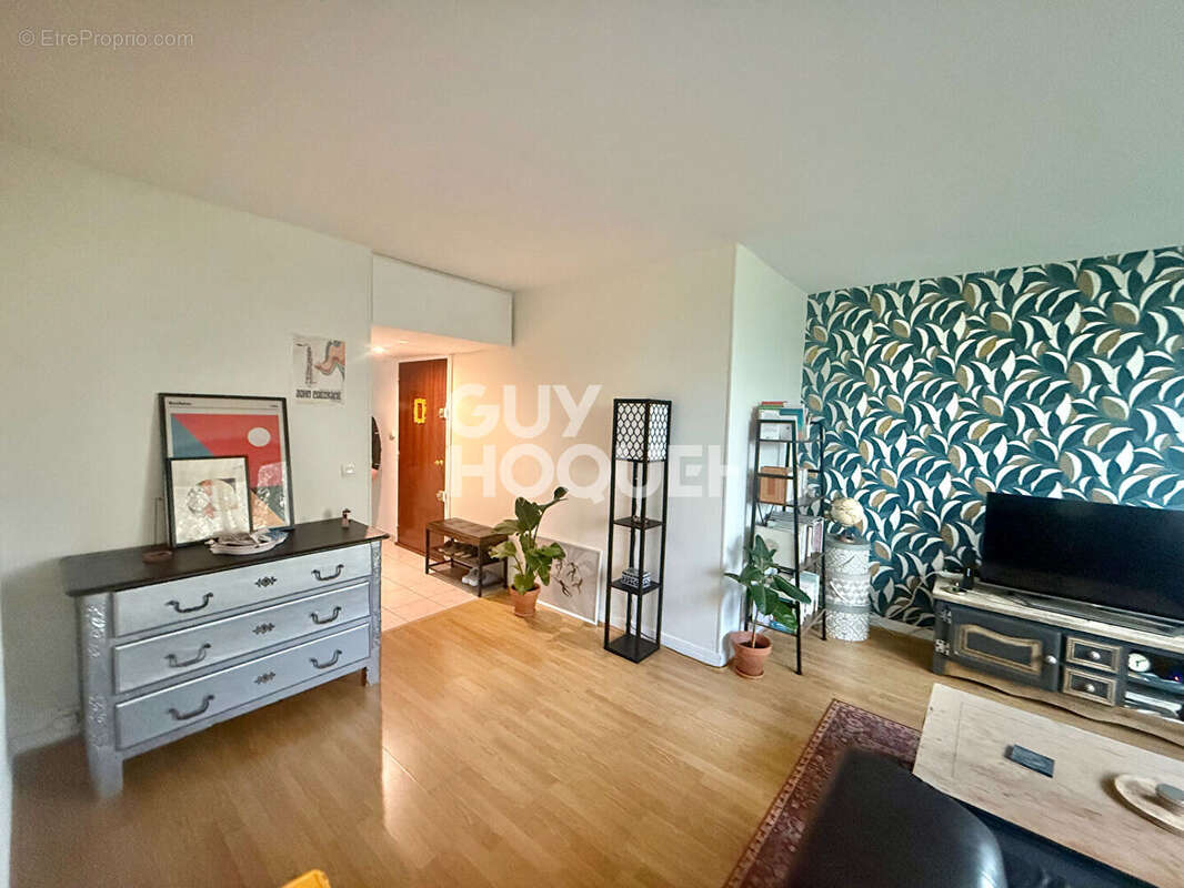 Appartement à L'HAY-LES-ROSES