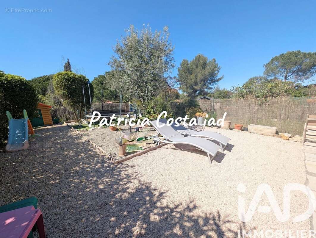 Photo 3 - Maison à ROQUEBRUNE-SUR-ARGENS