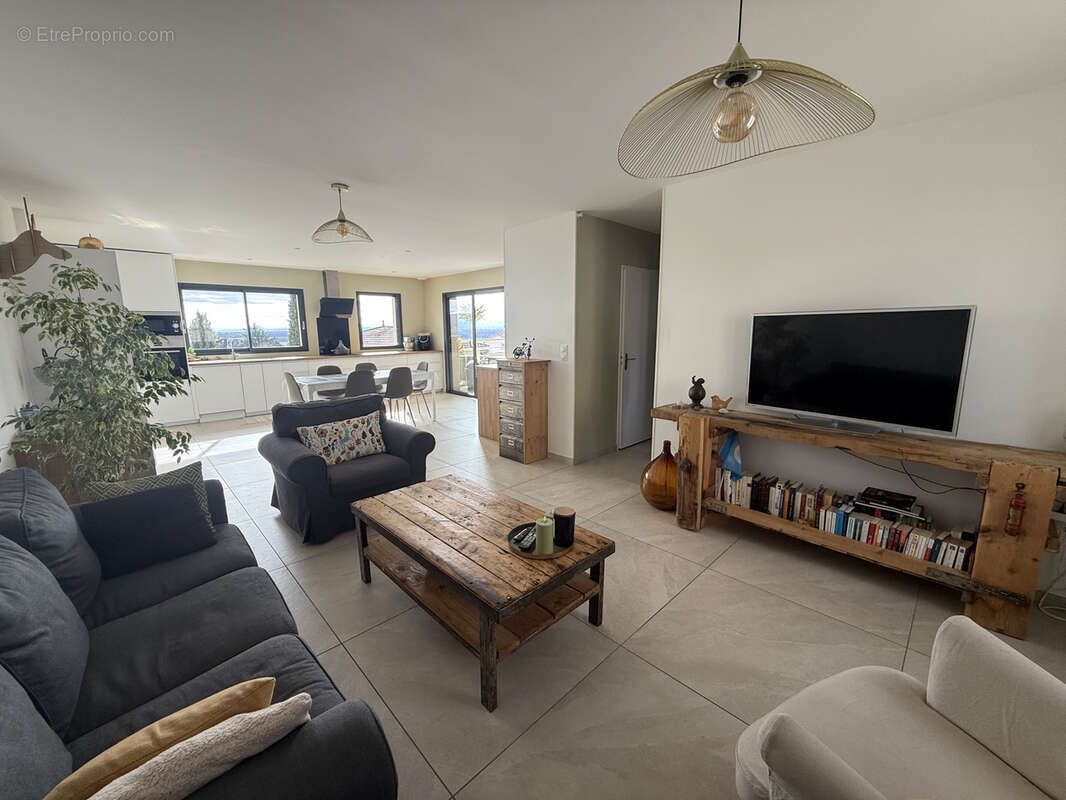 Appartement à LES COTES-D'AREY