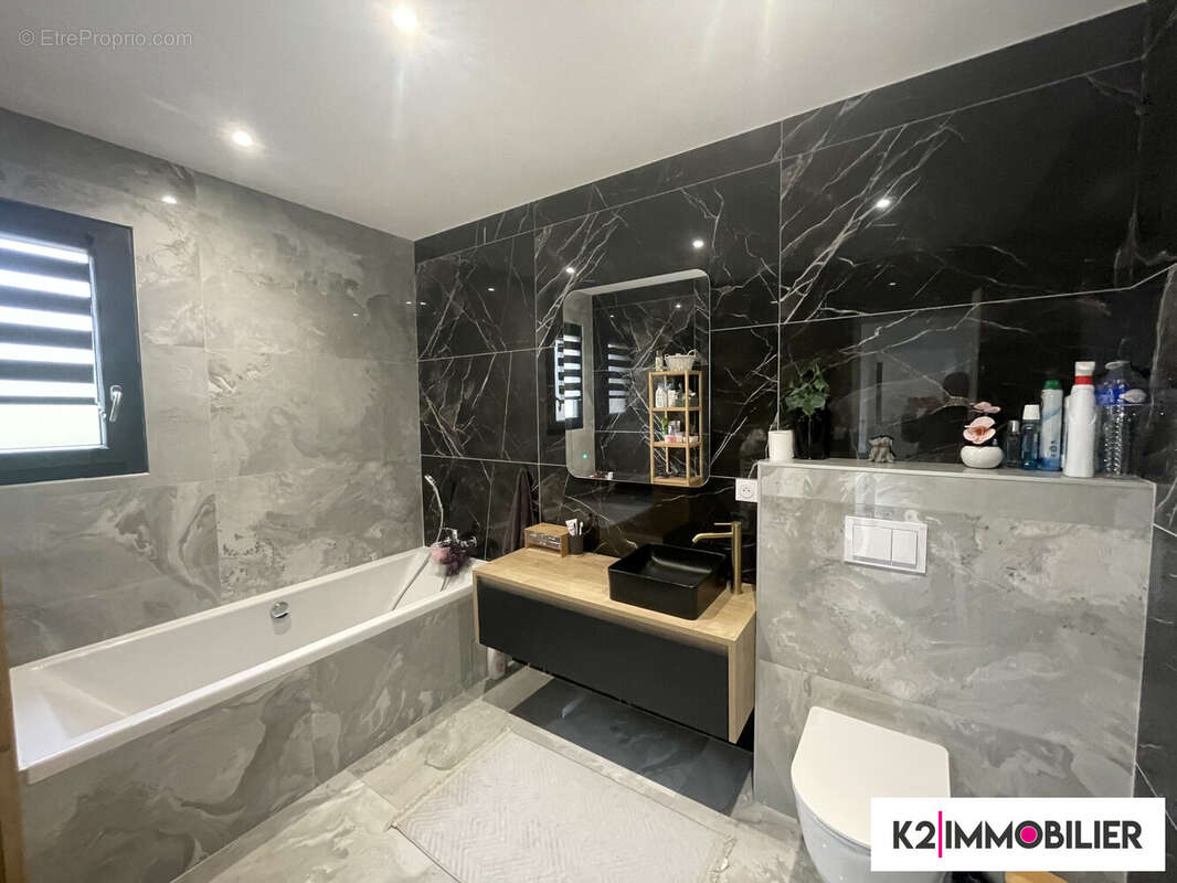 Maison à PIERRELATTE