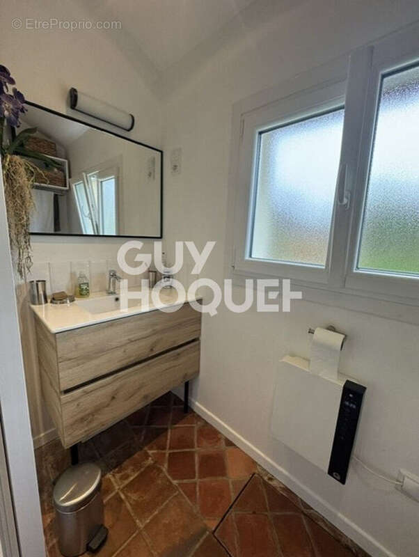 Maison charmante à vendre à Gault-Soigny, havre de paix et de lumière - photo 9
