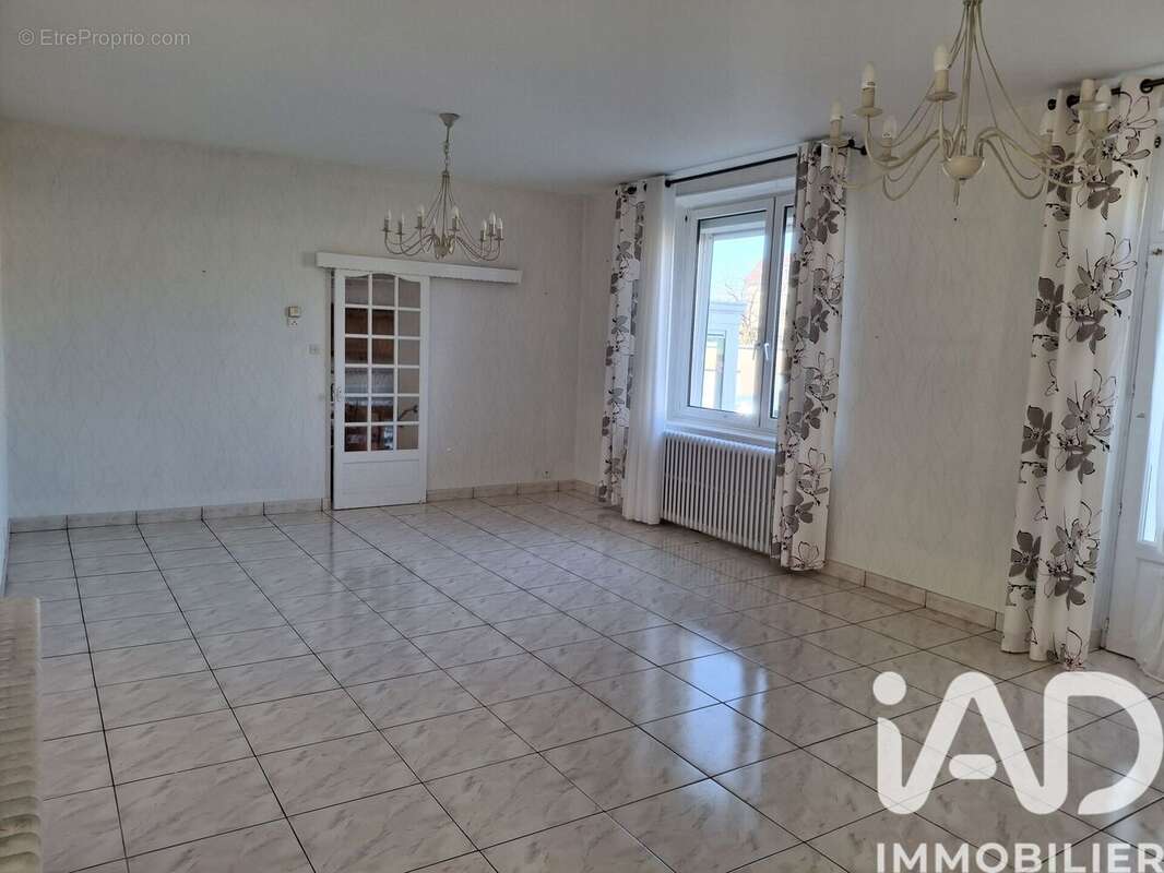 Photo 8 - Appartement à TRIEUX