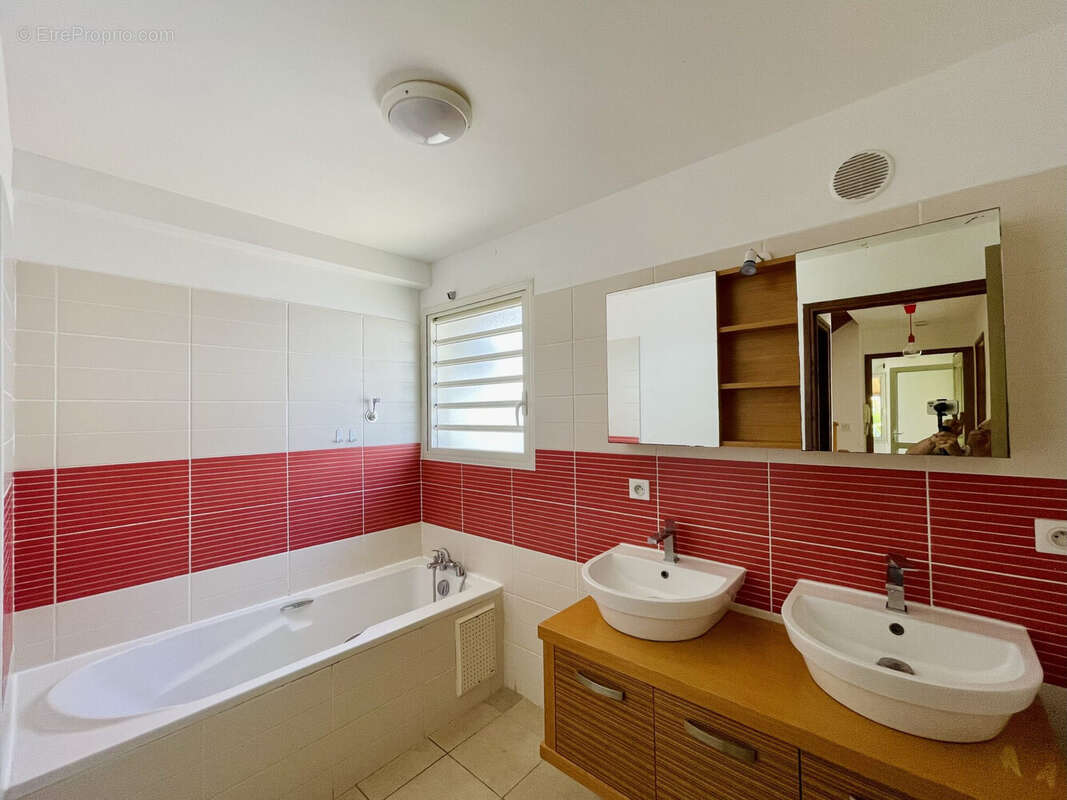 Maison à SAINT-DENIS