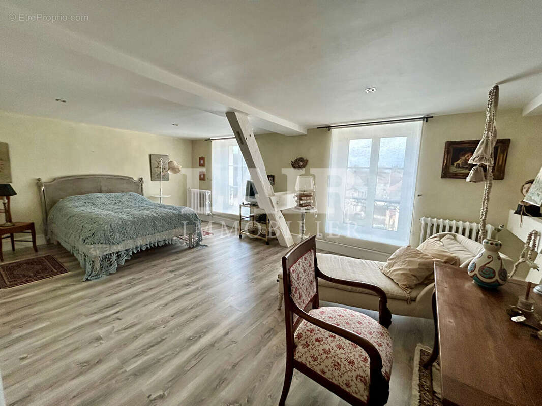 Propriété en plein coeur d'Écouché-les-Vallées - réf : T15078cpy - photo 14