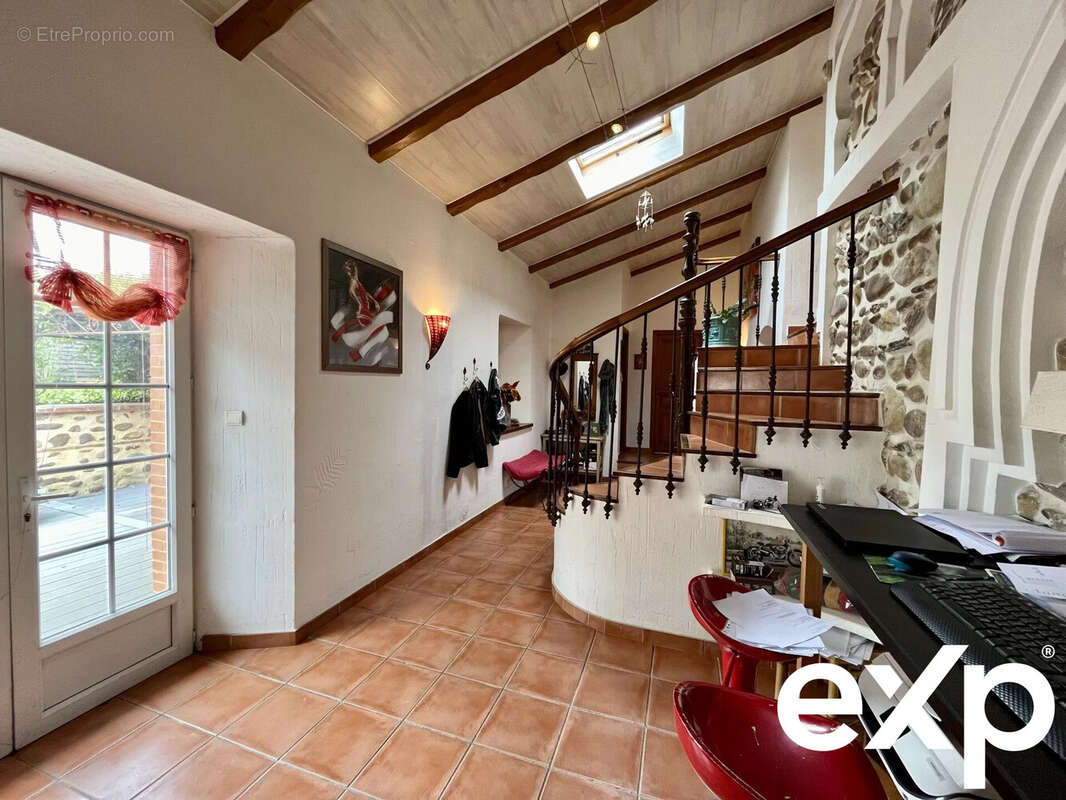 Maison à SAINT-LAURENT-DE-NESTE