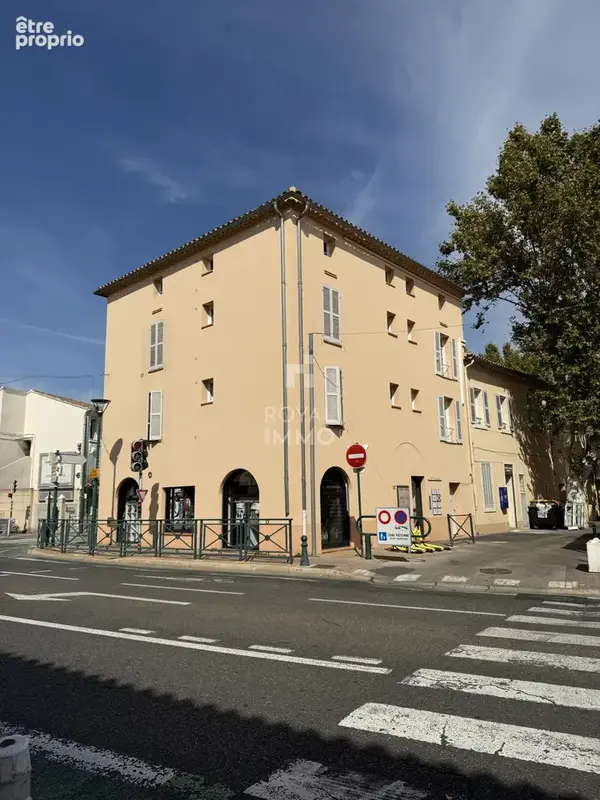 La Garde   Centre-ville - photo 9