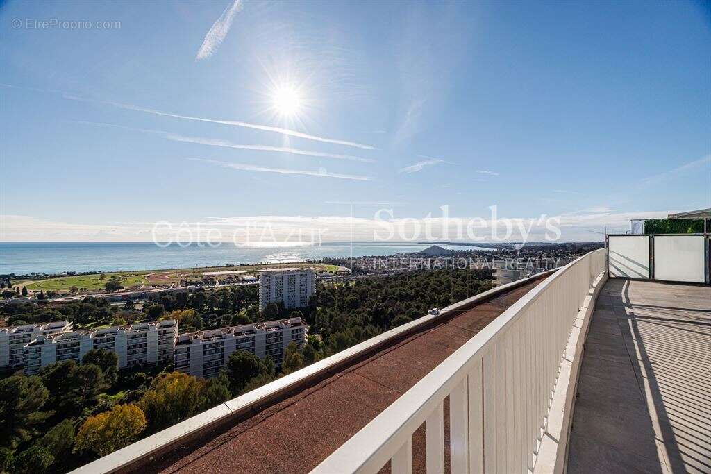 Penthouse 3 pièces avec rooftop et vue mer Domaine du Loup, Côte d’Azur - photo 17