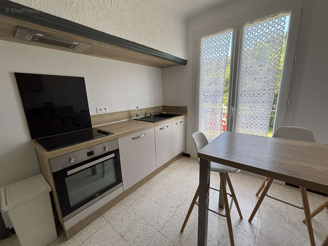 Autre à ENTRECHAUX