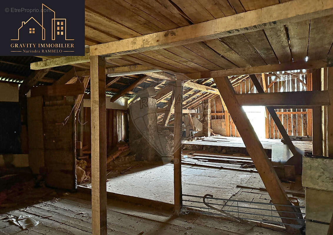 Maison à ARACHES-LA-FRASSE