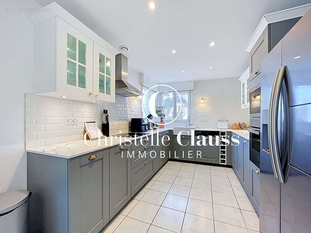 BURNHAUPT-LE-BAS - Maison familiale de 181 m²  tout confort avec piscine chauffée - photo 3