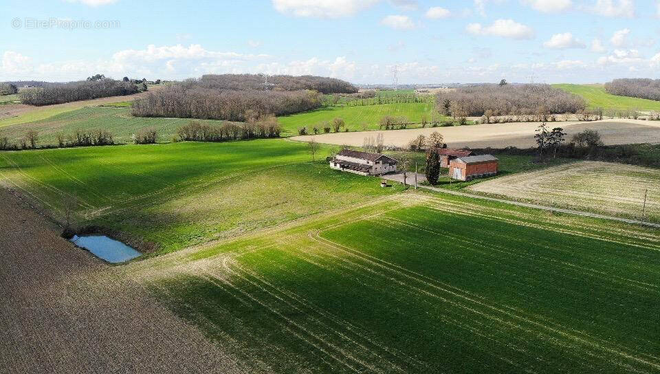 Maison à SAINT-BARTHELEMY-D'AGENAIS