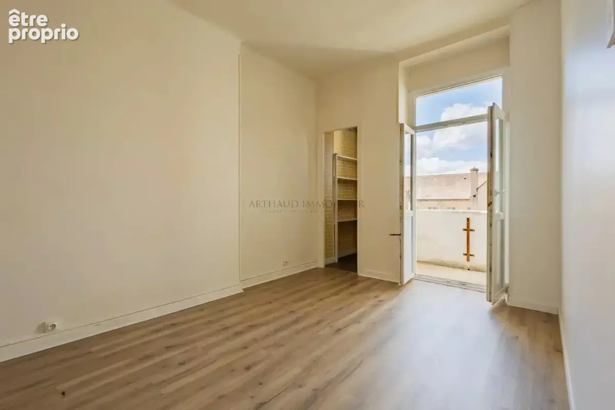 Appartement 5 pièces - 102m2 - photo 4