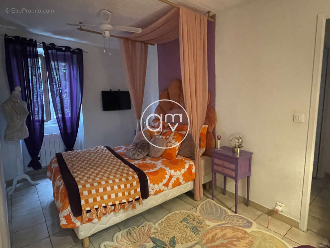 Appartement à LA VALETTE-DU-VAR