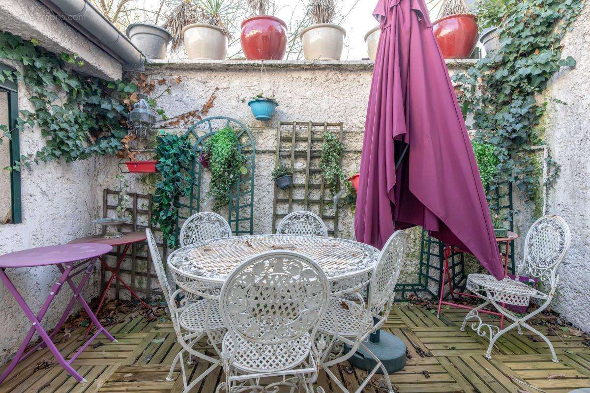 Maison à SAINT-MAUR-DES-FOSSES