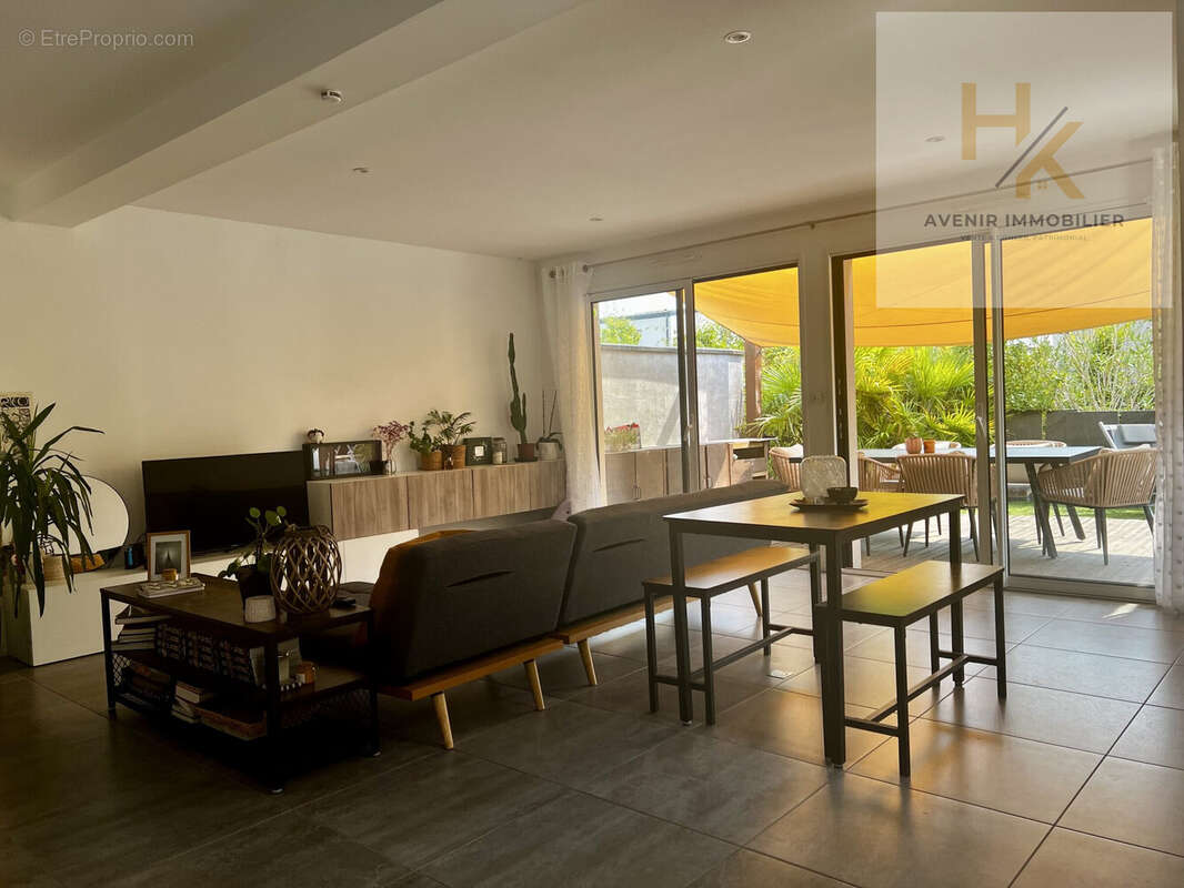 Maison à SAINT-LEGER-DES-BOIS