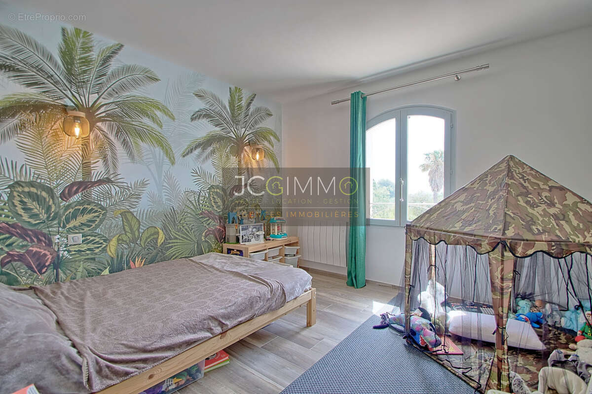 Belle villa T5 au Partégal + T2 indépendant - photo 10