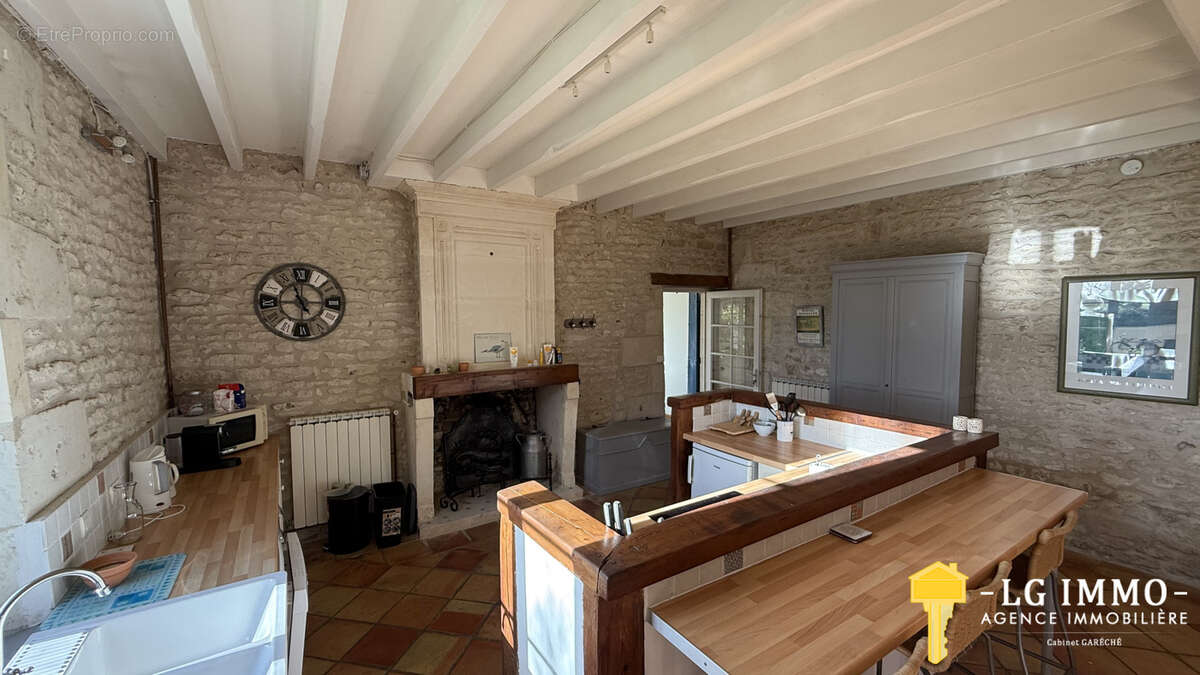 Maison à MORTAGNE-SUR-GIRONDE