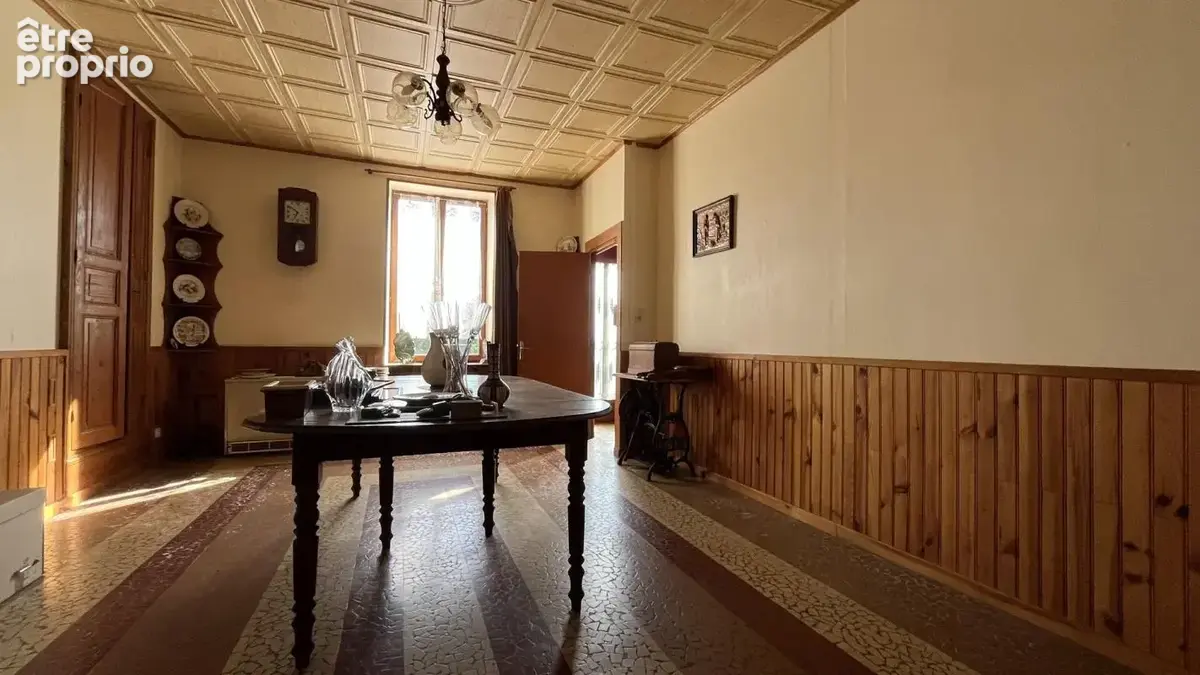 Ancien Hôtel Restaurant sur 2 718 m² de terrain clos - photo 4